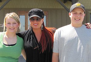 Wynonna Judd Children: Elijah Judd and Grace Kelley Judd